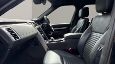 Land Rover Discovery 3.0 D300 R-Dynamic SE 5dr Auto Diesel Station Wagon